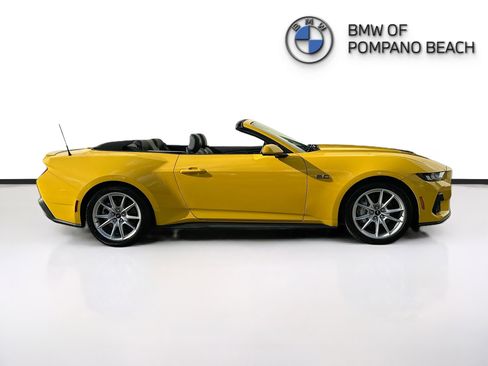 Used 2024 Ford Mustang GT Premium image 8