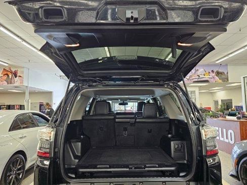 Used 2018 Toyota 4Runner Limited RWD image 40