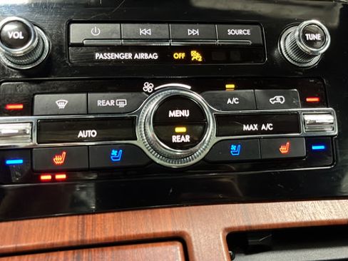 Used 2020 Lincoln Navigator L Reserve w/ Equipment Group 208A Reserve AWD/4WD image 18