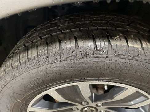 Used 2019 Nissan Armada SL w/ Premium Package image 33