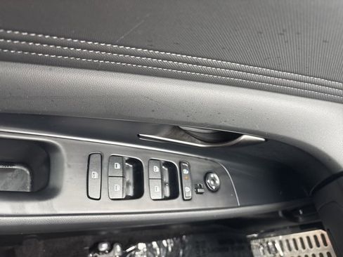 Used 2026 Hyundai Elantra Sport image 13