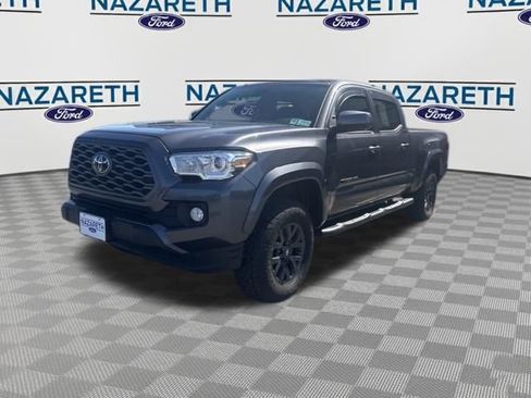 Used 2023 Toyota Tacoma SR5 AWD/4WD image 3
