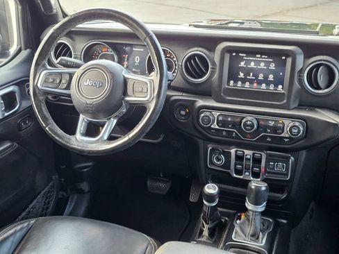 Used 2021 Jeep Wrangler Unlimited Sahara w/ Cold Weather Group AWD/4WD image 38