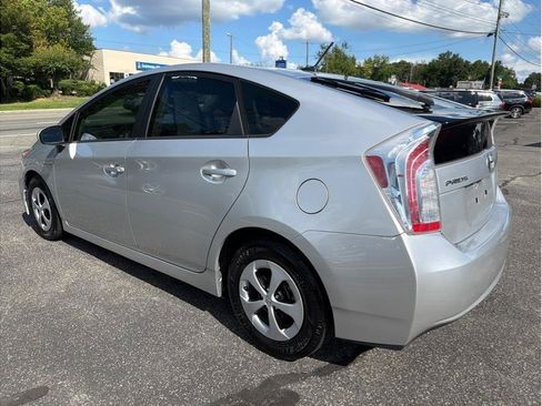 Used 2014 Toyota Prius Three FWD image 4