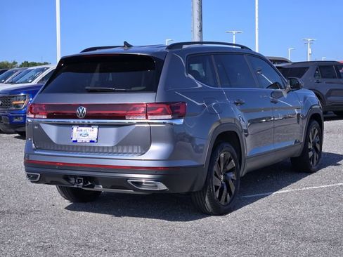 Used 2024 Volkswagen Atlas SE FWD image 8