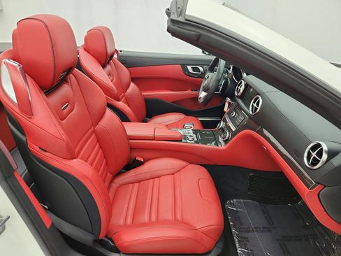 Used 2019 Mercedes-Benz SL 63 AMG image 25