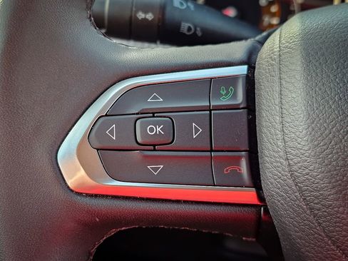 Certified 2024 Jeep Compass Latitude image 18