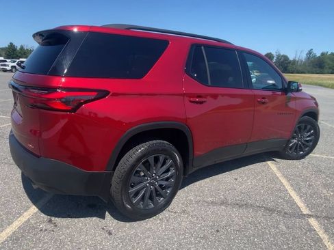 Used 2023 Chevrolet Traverse RS AWD/4WD image 8