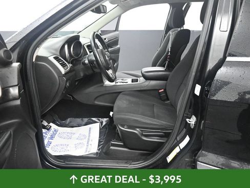Used 2012 Jeep Grand Cherokee Laredo AWD/4WD image 29