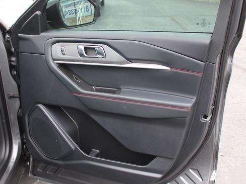 New 2026 Ford Explorer ST-Line w/ ST-Line Street Pack AWD/4WD image 16