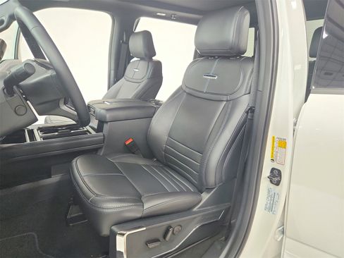 New 2026 Ford F250 Platinum image 19