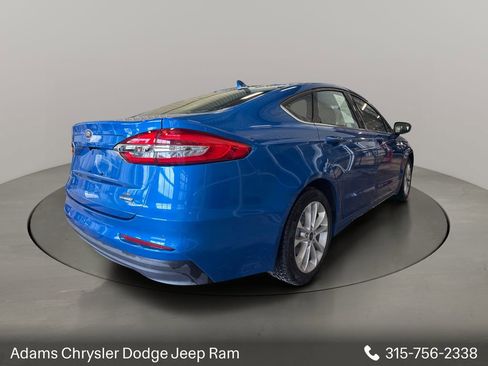 Used 2020 Ford Fusion SE FWD image 6