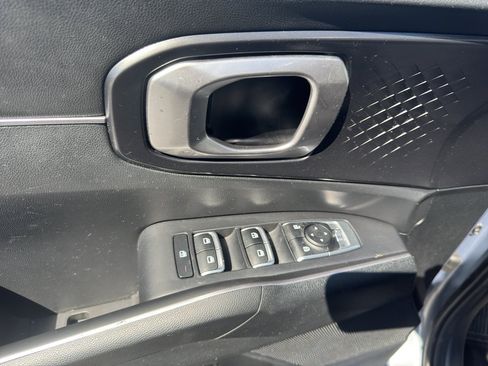 Used 2022 Kia Sorento LX FWD image 14