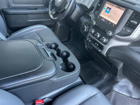 Used 2024 RAM 2500 Tradesman w/ Chrome Appearance Group image 17