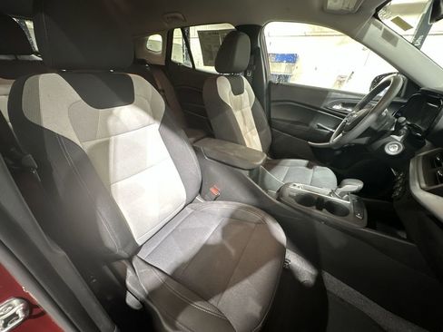 Used 2024 Chevrolet Trax LS image 24