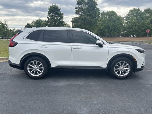 Used 2025 Honda CR-V EX-L image 11