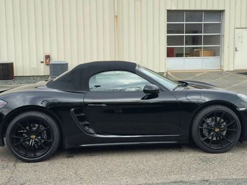 Used 2021 Porsche 718 Boxster RWD image 5