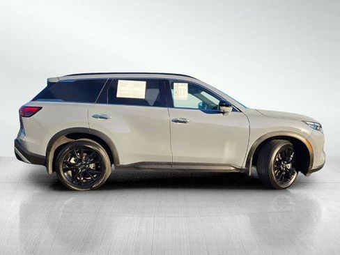 Certified 2025 INFINITI QX60 Luxe w/ Black Edition AWD/4WD image 3