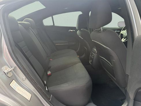 Used 2014 Dodge Charger SE RWD image 13