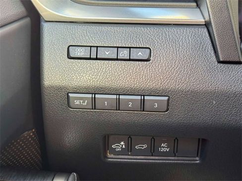 Used 2024 Lexus GX 550 image 22