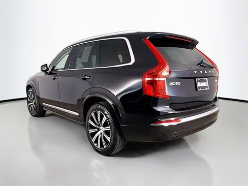 Certified 2025 Volvo XC90 B6 Plus image 5