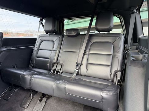 Used 2021 Lincoln Navigator L Reserve image 19