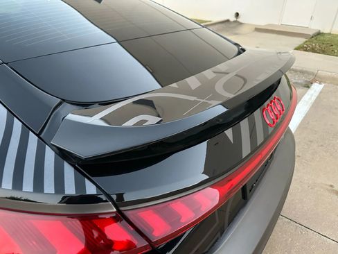 Used 2023 Audi RS e-tron GT image 12