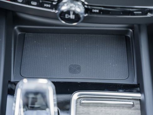 New 2026 Volvo XC60 B5 Ultra w/ Protection Package Premier image 24