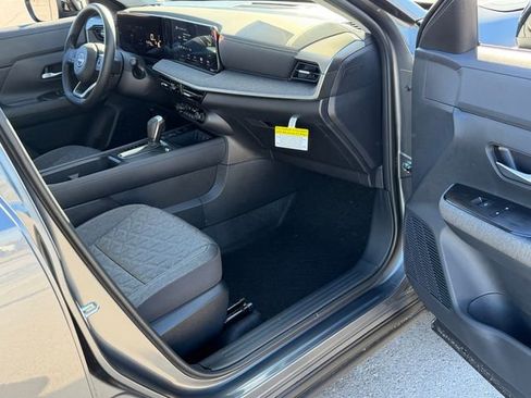 New 2026 Nissan Kicks SV w/ SV Premium Package image 26