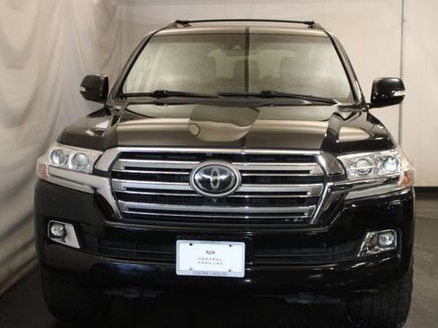 Used 2017 Toyota Land Cruiser w/ Preferred Accessory Package AWD/4WD image 3
