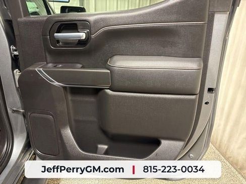 Used 2021 GMC Sierra 1500 AT4 w/ AT4 Value Package AWD/4WD image 25