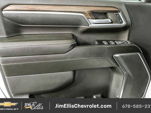 Used 2024 Chevrolet Silverado 2500 LT AWD/4WD image 6