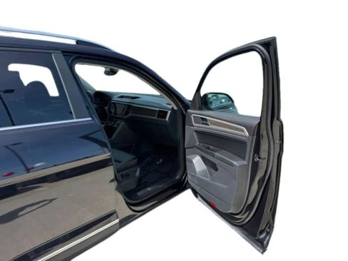Used 2019 Volkswagen Atlas SEL AWD/4WD image 17