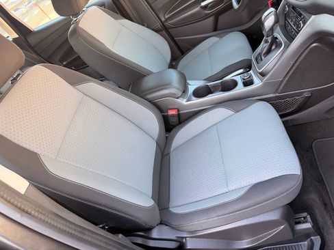 Used 2017 Ford C-MAX SE FWD image 35