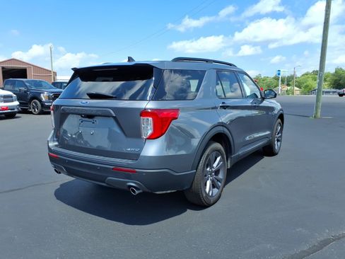 Used 2024 Ford Explorer XLT w/ Equipment Group 202A AWD/4WD image 6