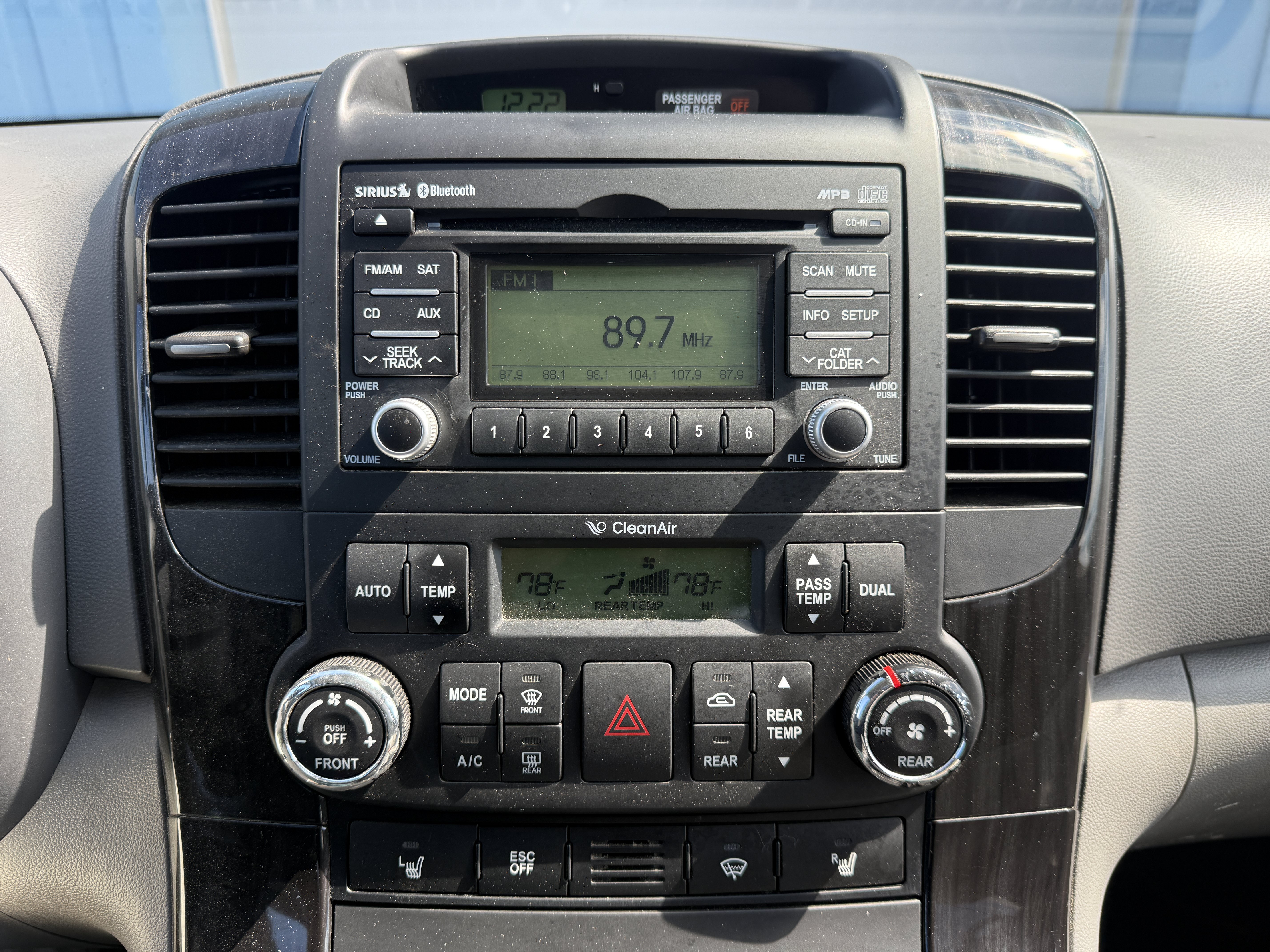 Used 2014 Kia Sedona EX w/ Luxury Package FWD image 27