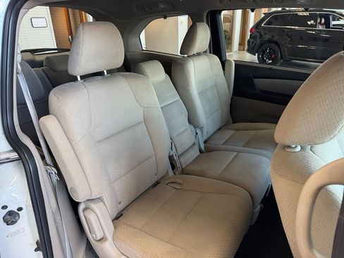 Used 2016 Honda Odyssey EX image 42