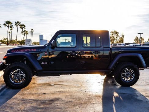 New 2026 Jeep Gladiator Mojave image 14