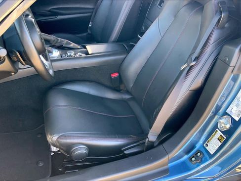 Used 2019 MAZDA MX-5 Miata RF Grand Touring image 6