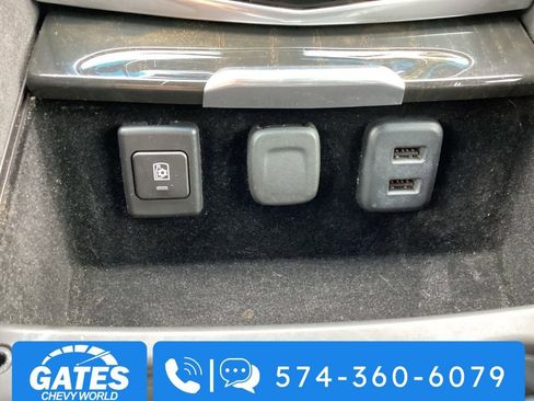Used 2019 Cadillac Escalade ESV Platinum image 29