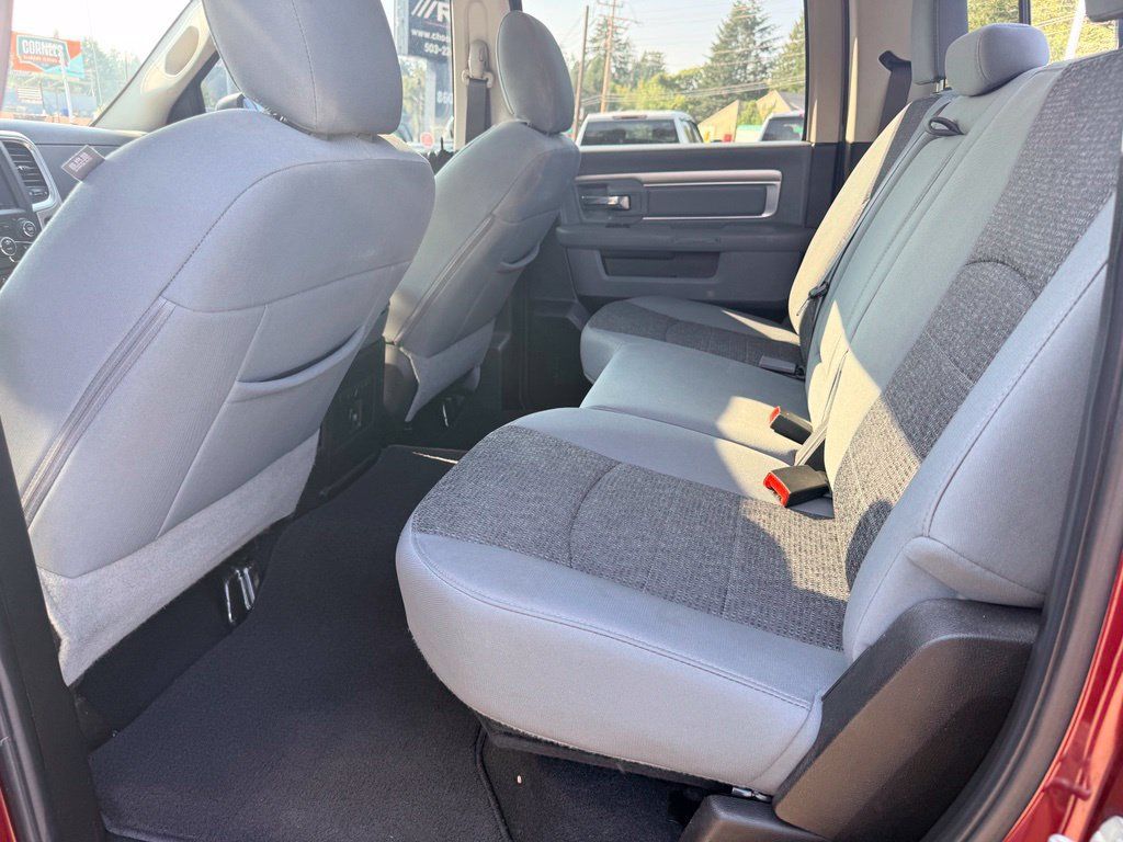 Used 2019 RAM 1500 Warlock AWD/4WD image 35