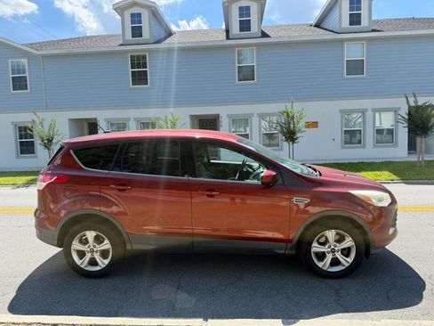 Used 2016 Ford Escape SE AWD/4WD image 4