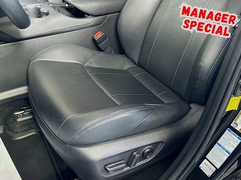 Used 2022 Toyota Venza Limited w/ Advanced Technology Package AWD/4WD image 22