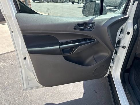 Used 2019 Ford Transit Connect XL FWD image 24