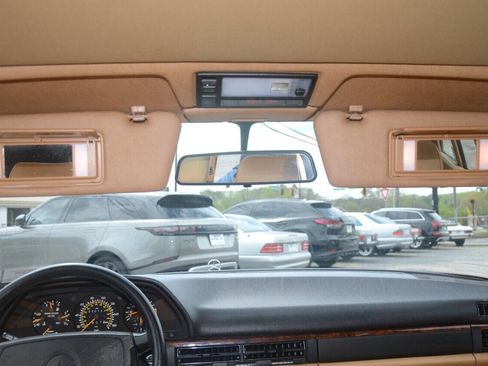 Used 1991 Mercedes-Benz 560 SEL image 36