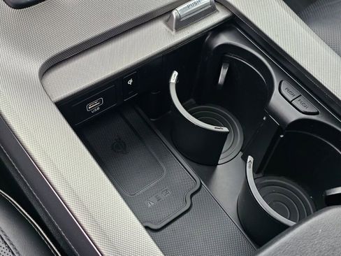 Used 2022 Hyundai Palisade Calligraphy image 32