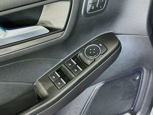 Used 2022 Ford Escape Titanium AWD/4WD image 18