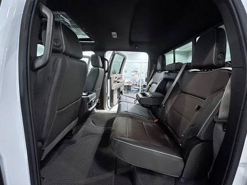 Used 2024 GMC Sierra 2500 Denali w/ Denali Reserve Package AWD/4WD image 12