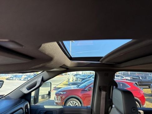 Used 2022 GMC Sierra 2500 Denali w/ Denali Ultimate Package image 7