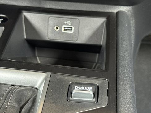 Certified 2025 Nissan Kicks S AWD/4WD image 32